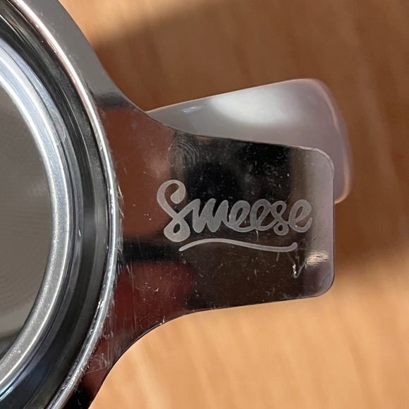 SOLD*** Sweese White Polka Dot Pocelin Tea Cup with Lid & Infuser 15oz Retired - Picture 9 of 13